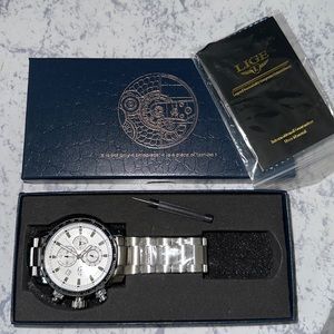 Life Men's Quartz Stainless Steel Business Wristwatch